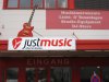 Leuchtkasten von Just music in München mit LED Beleuchtung und Aluminum Rahmen von 089 Werbung