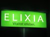 Grüner LED beleuchteter Leuchtkasten mit Aluminium Rahmen in München von 089 Werbung für Elixia